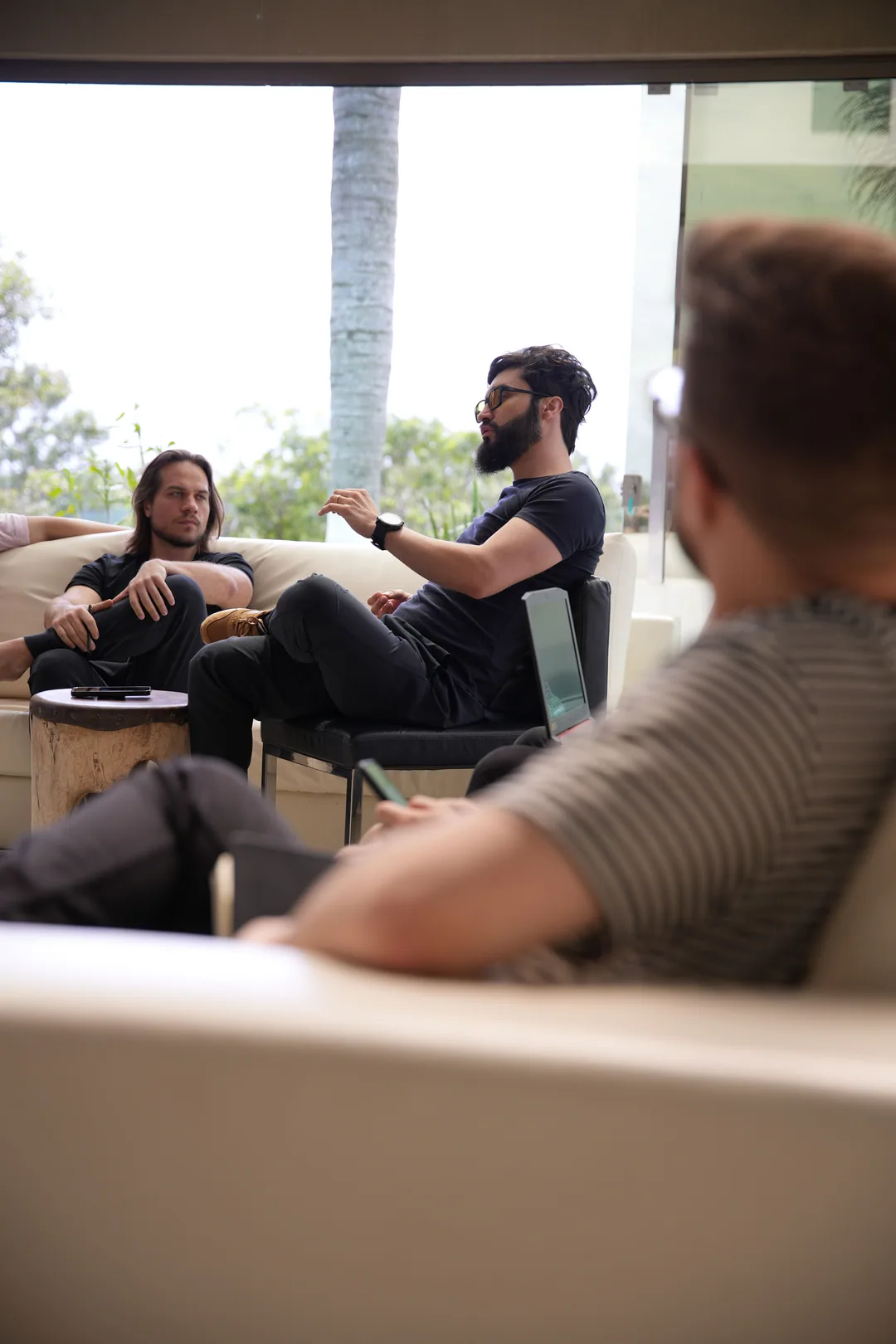 Participantes trocam perspectivas em uma conversa da Comunidade.